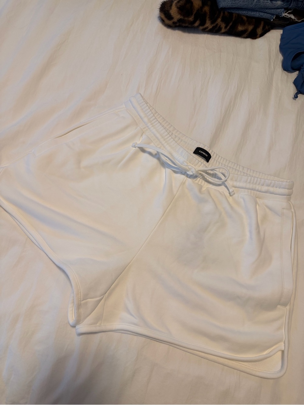 Express Shorts